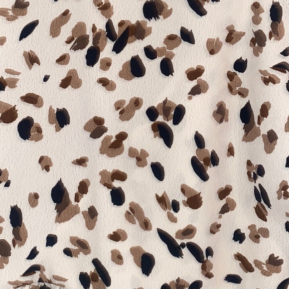 A medium, polyester, Doe and Rae dress shirt with V-neck and ruffled sleeves - Picture 2 of 6